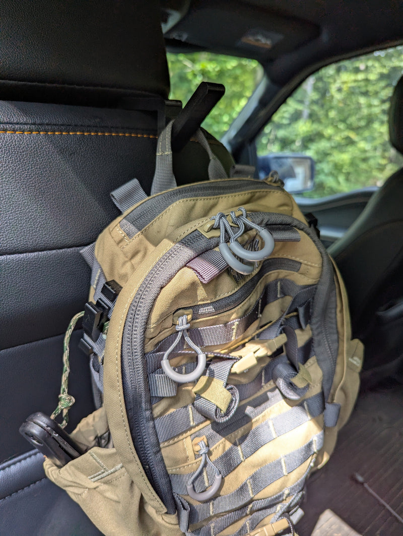 Load image into Gallery viewer, Headrest Post Bow/Gear Hanger

