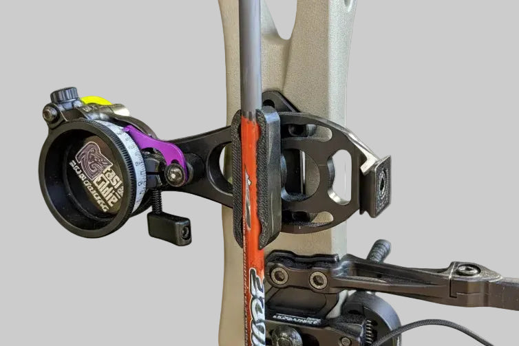 Load image into Gallery viewer, Single Arrow Archery Sight Quiver
