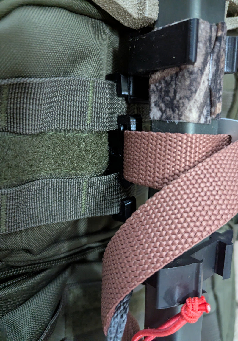 Load image into Gallery viewer, Molle Reverser Clip
