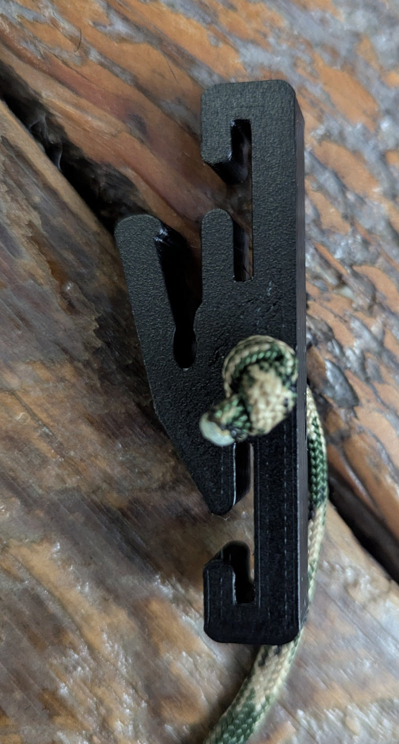 Load image into Gallery viewer, Molle Reverser Clip
