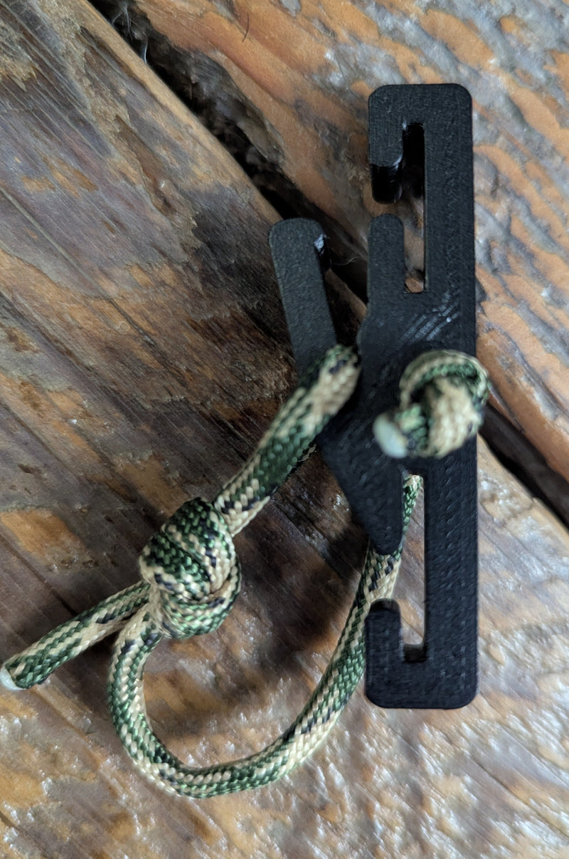 Load image into Gallery viewer, Molle Reverser Clip
