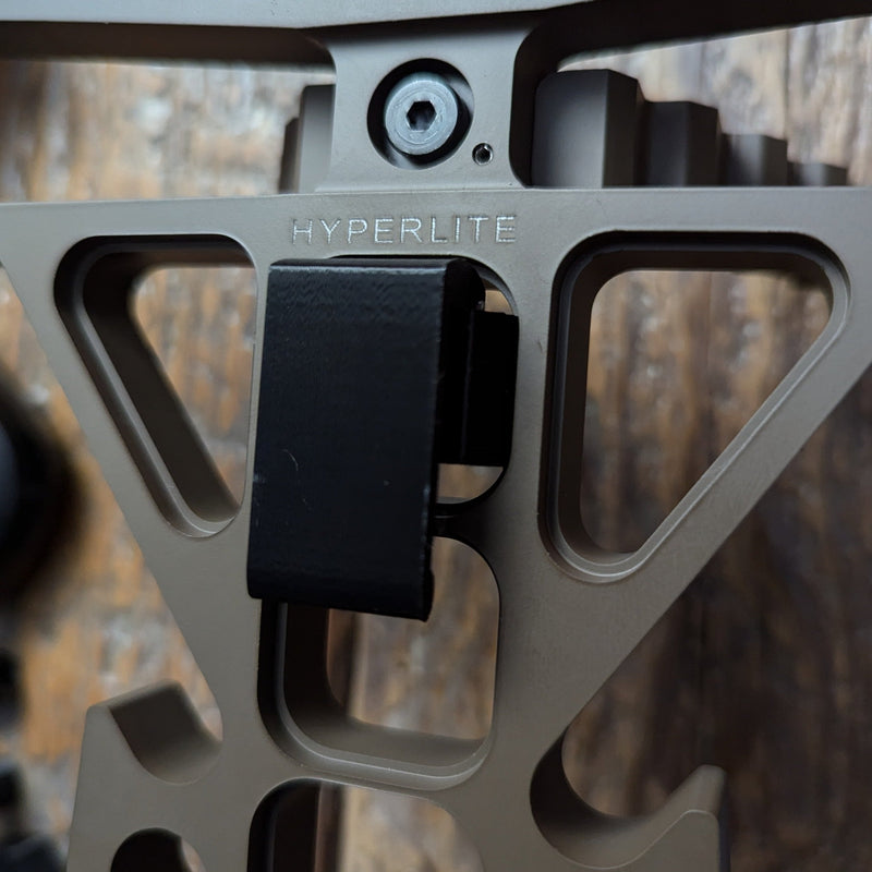Load image into Gallery viewer, Trophyline Hyperlite Stick Caddy for Saddle Hunting
