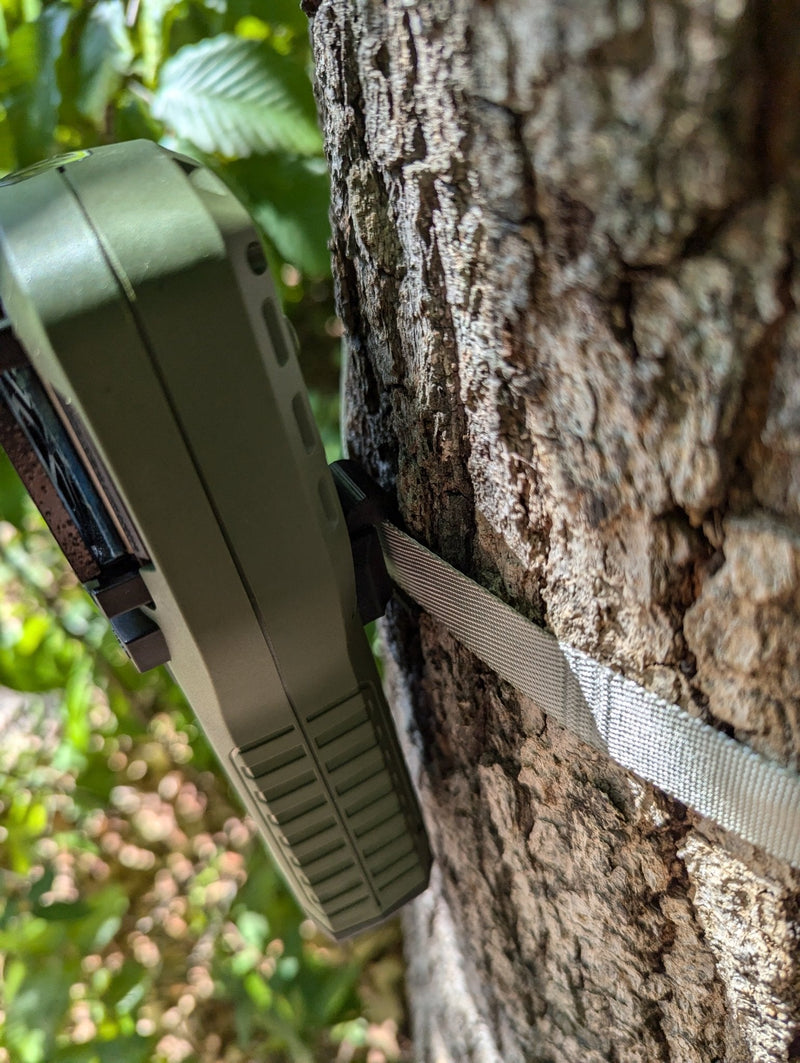 Load image into Gallery viewer, Thermacell Caddy - Tree or Pack Mount
