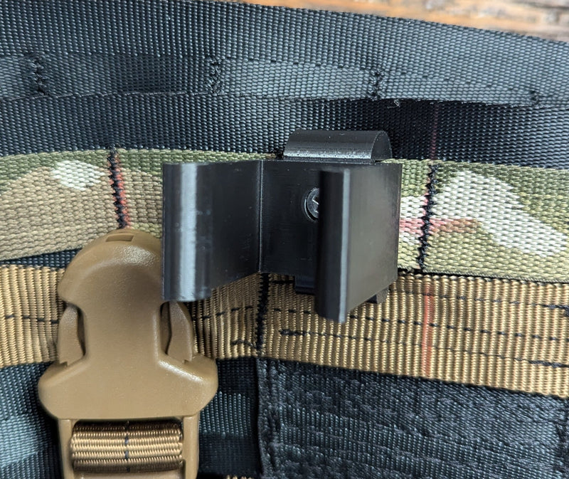 Load image into Gallery viewer, Climbing Stick Molle Caddy for 1" Square Tubing for Saddle Hunting
