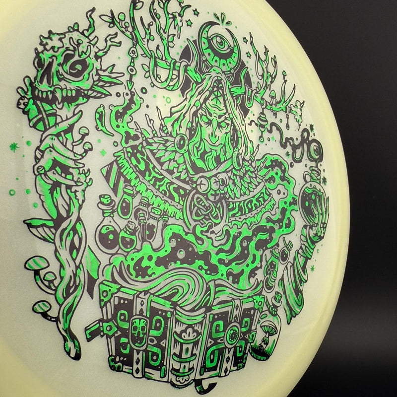 Load image into Gallery viewer, Glow Champion Teebird3 - Dark Magic XXL - Halloween
