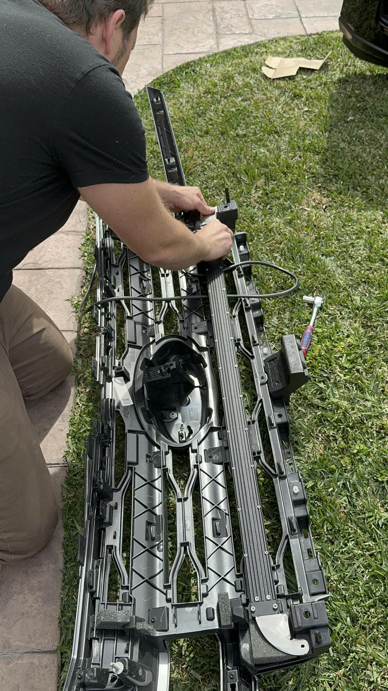 Load image into Gallery viewer, 2022-2024 Ford Expedition 40in Light Bar
