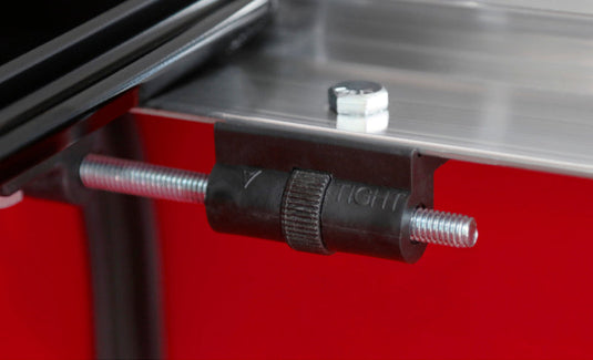 Access Tonnosport 17-19 NIssan Titan 5-1/2ft Bed (Clamps On w/ or w/o Utili-Track) Roll-Up Cover 22030229