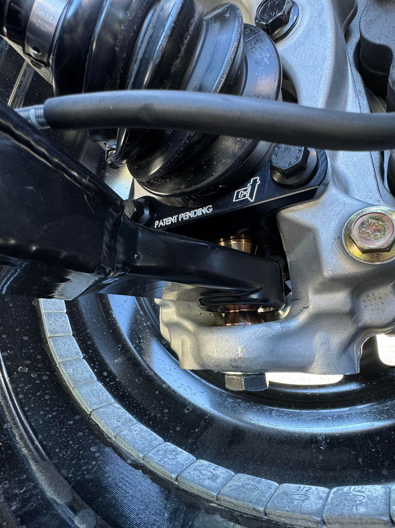 Load image into Gallery viewer, Maverick R Pro Rock High Clearance Lower A Arms
