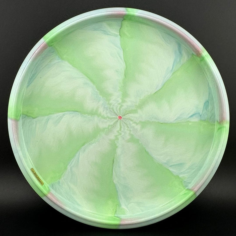 Load image into Gallery viewer, Soft Swirl Focus - DGLO
