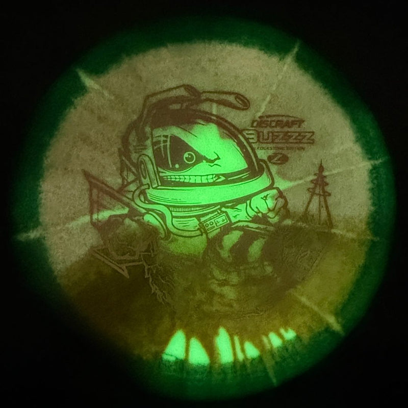 Load image into Gallery viewer, Fly Dye Glo Z Buzzz - Ledgestone Finale 2024
