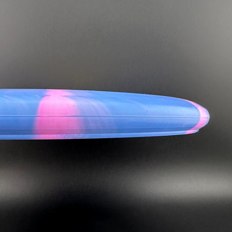 Load image into Gallery viewer, Soft Swirl Focus - DGLO
