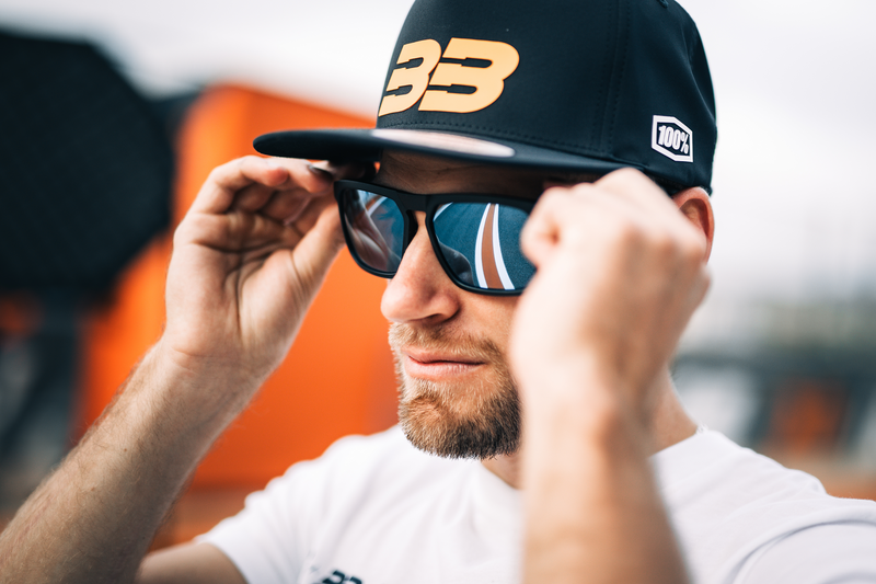 Load image into Gallery viewer, 100% BB33 Hat - Black/Fluo Orange - One Size BB-20041-485-01
