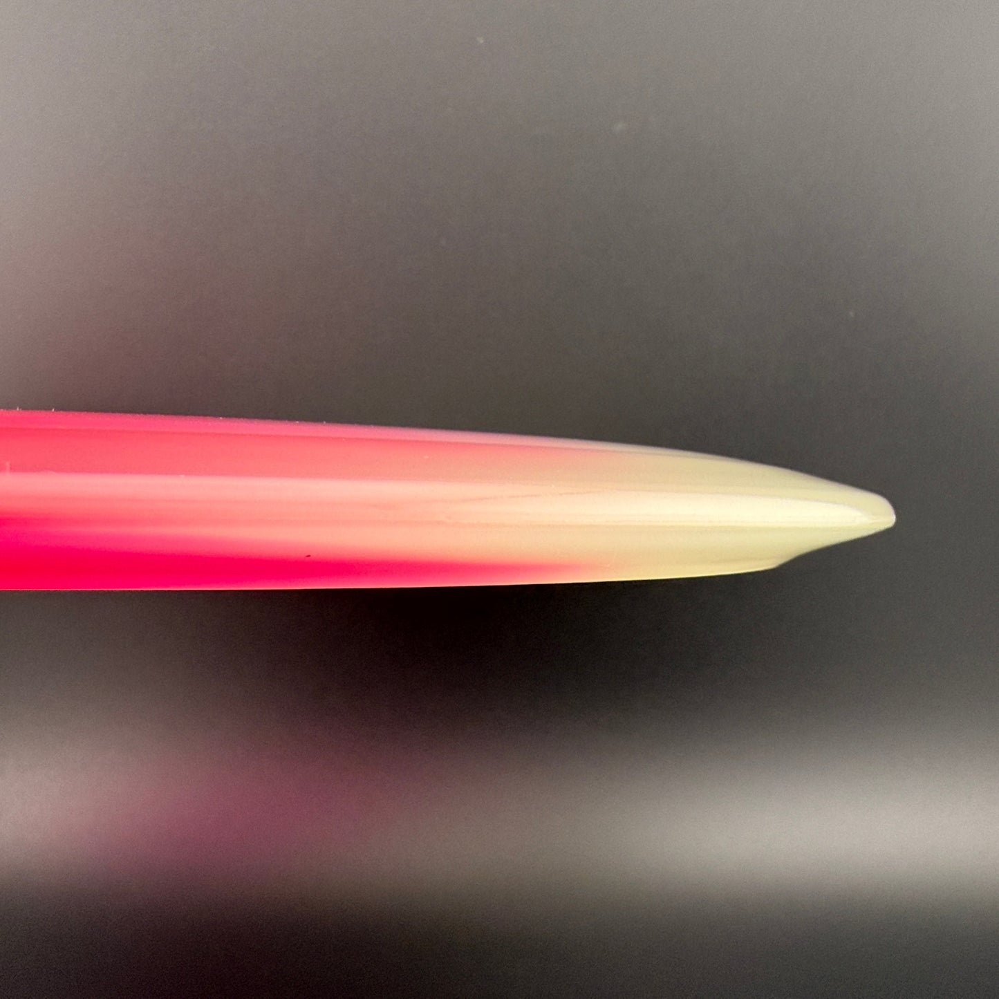 Retina Glow Chemtrail - Split Color