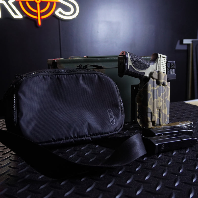 Load image into Gallery viewer, 4BROS Hook &amp; Loop Holster Mount for Backpacks &amp; Sling Bags
