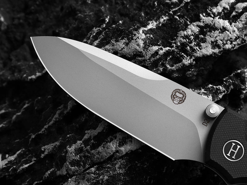 Load image into Gallery viewer, The Loyalist Folding Pocket Knife Giftset for Men and Women (Sand and Black)
