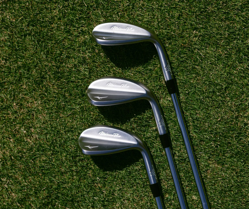 Load image into Gallery viewer, Mizuno Pro T1 Wedge White Satin

