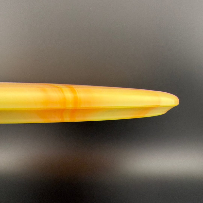 Load image into Gallery viewer, Gold-Ice Burst Claymore - Handeye "High-End"
