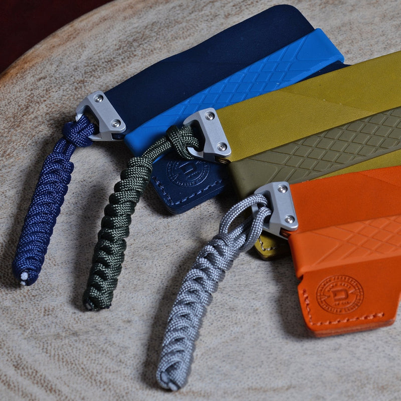 Load image into Gallery viewer, 550 Paracord / Lanyard
