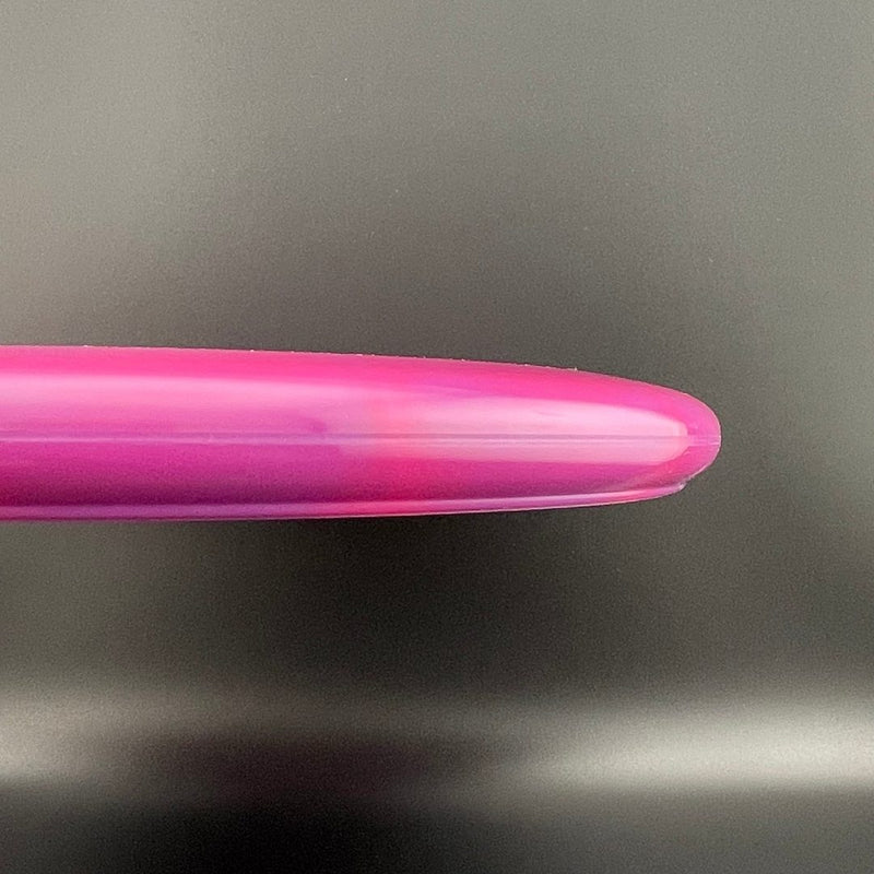 Load image into Gallery viewer, Lux Vapor Link - Metro Disc Golf Stamp Limited Edition
