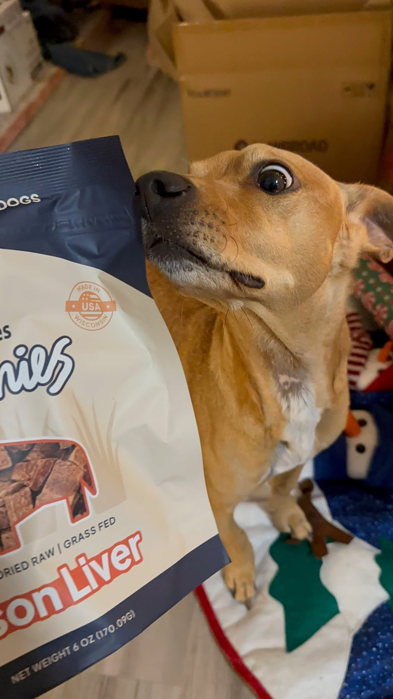 Load image into Gallery viewer, Yummies Bison Liver Treats
