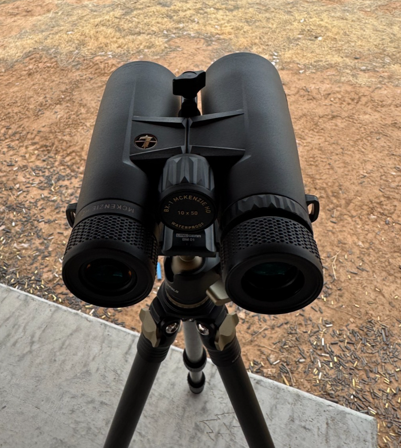 Load image into Gallery viewer, Linkogear BM-01 Bino Adapter Arca Swiss &amp; 1/4-20 Mount Aluminum
