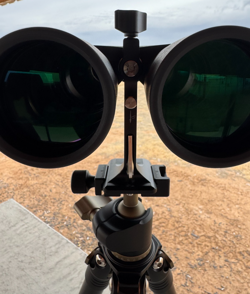 Load image into Gallery viewer, Linkogear BM-01 Bino Adapter Arca Swiss &amp; 1/4-20 Mount Aluminum
