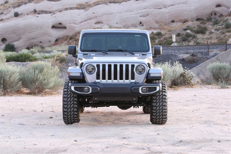 Load image into Gallery viewer, Fabtech 20-21 Jeep JT 4WD Gas 3in Sport System w/Dl Shks
