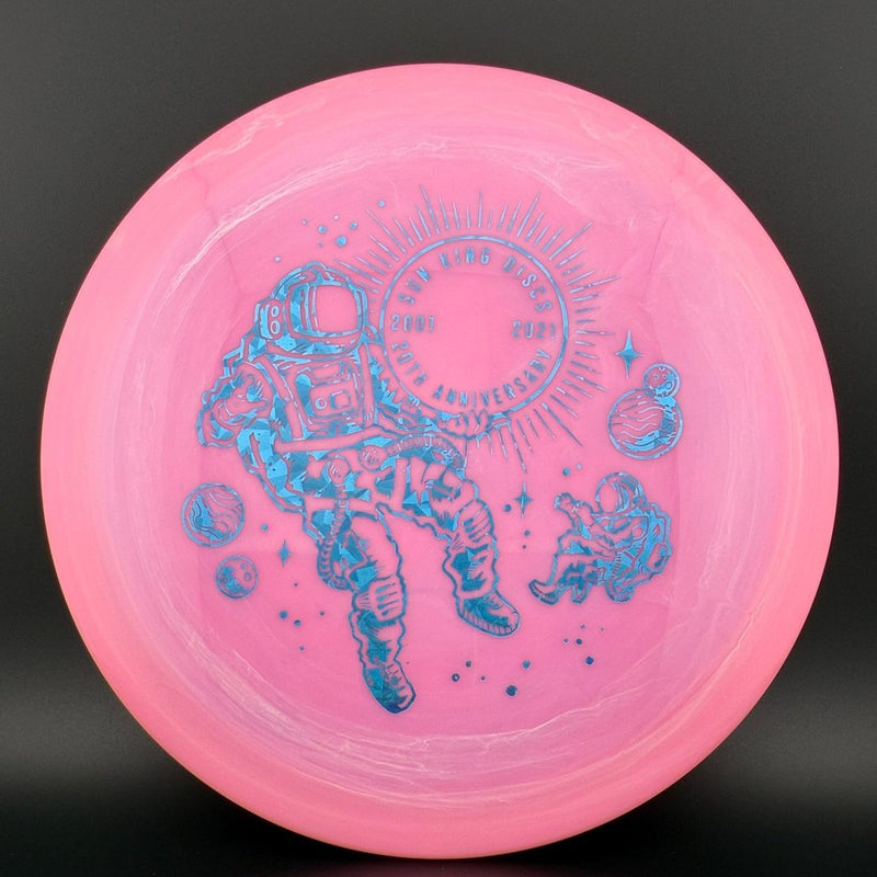 Load image into Gallery viewer, Aura Votum - Sun King Astronaut
