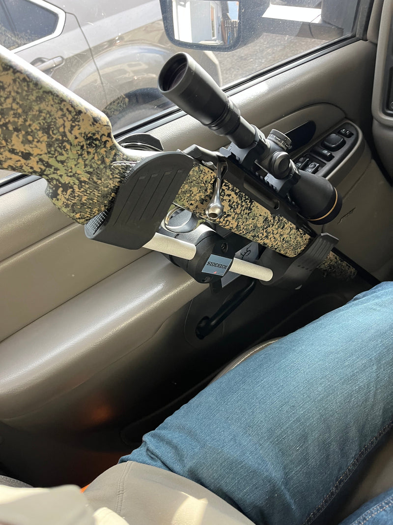 Load image into Gallery viewer, Sidekick Door-Mounted Gun Rack – 1999-2013 Chevy/GMC 1500 &amp; 2000-2014 2500/3500
