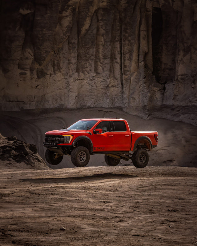 Load image into Gallery viewer, ICON Rebound Pro 17x8.5 6x135 6mm Offset 5in BS 87.1mm Bore Titanium Wheel
