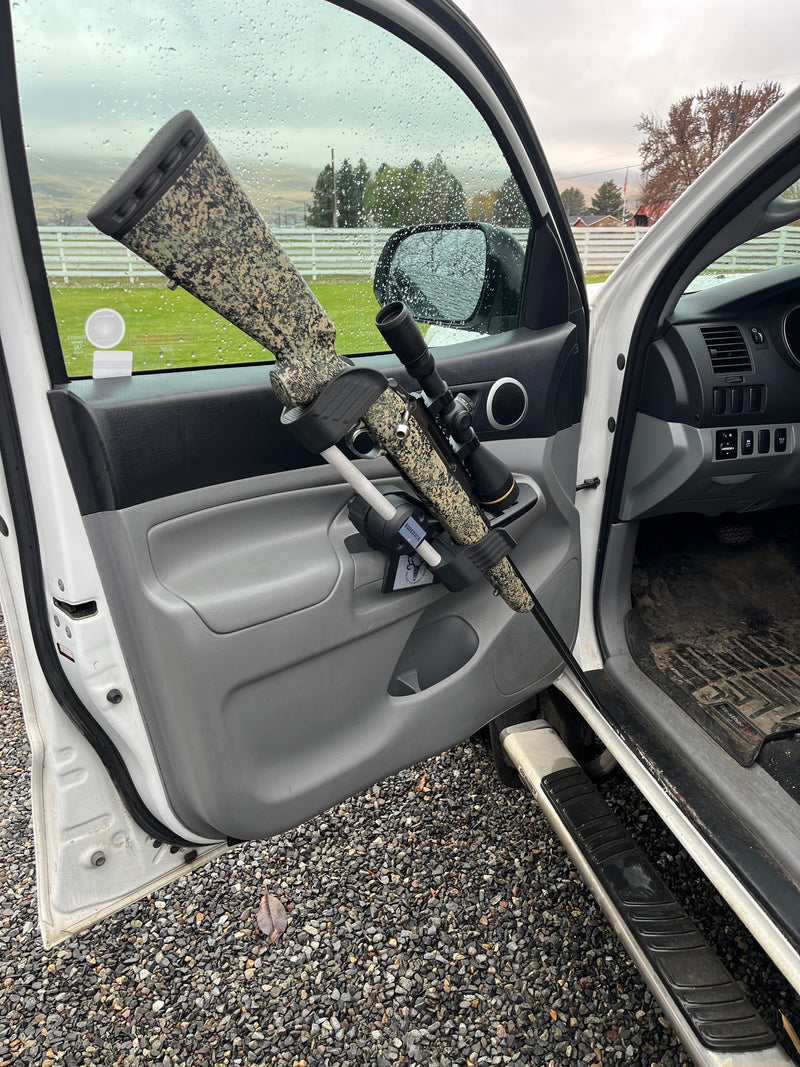 Load image into Gallery viewer, Sidekick Door-Mounted Gun Rack – 2005-2015 Toyota Tacoma
