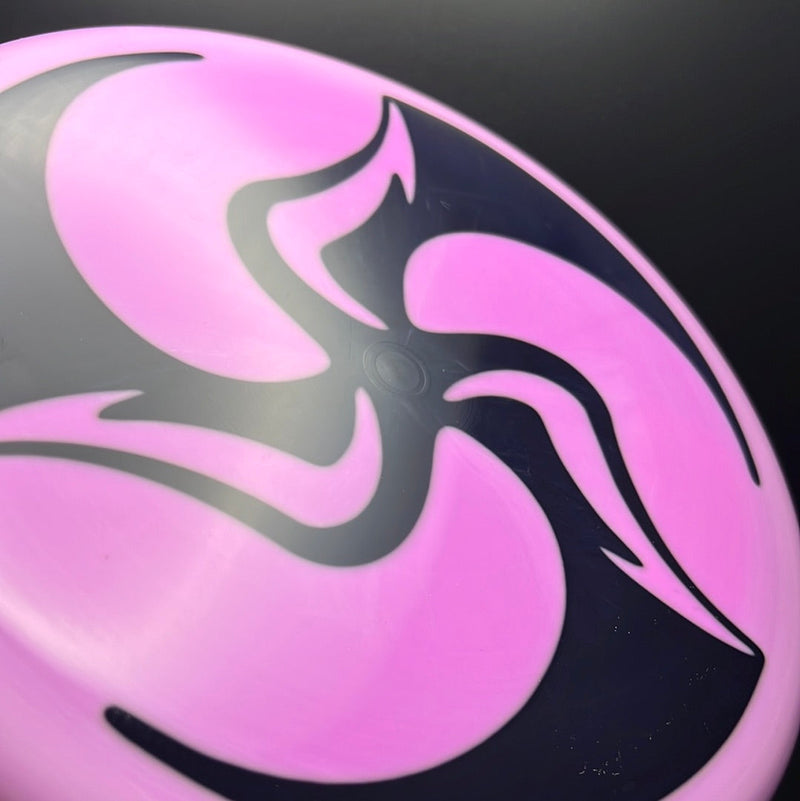 Load image into Gallery viewer, Lux Link - Official Huk Dyed Tri-Fly X-Out

