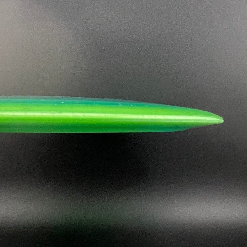 Load image into Gallery viewer, Halo Metal Flake C-Blend Emperor - First Run
