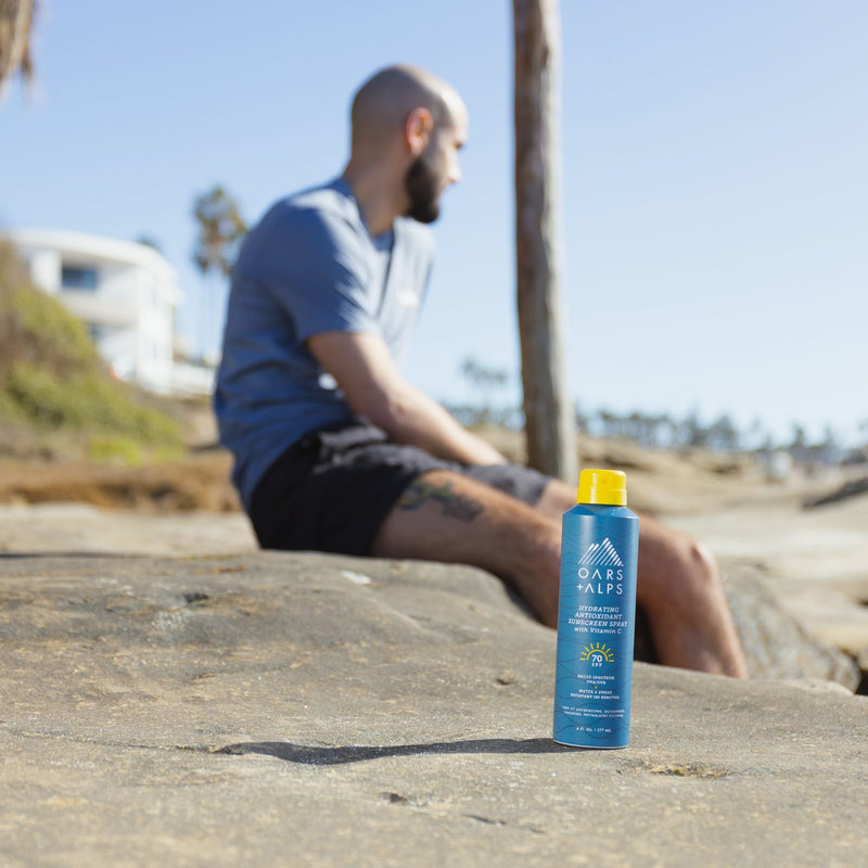 Load image into Gallery viewer, Hydrating Antioxidant SPF 70 Spray
