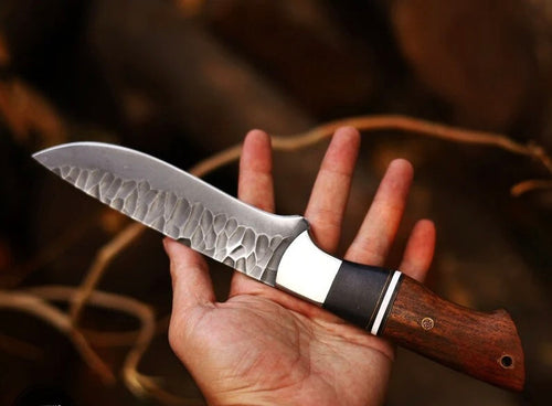 Best Knives for Hunting – 10