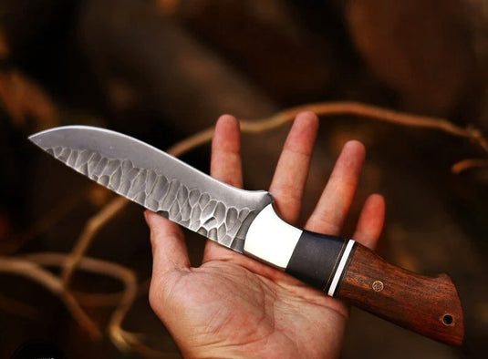 Best Knives for Hunting – 10