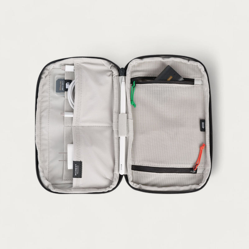 Load image into Gallery viewer, Everything Battery Organizer Pouch
