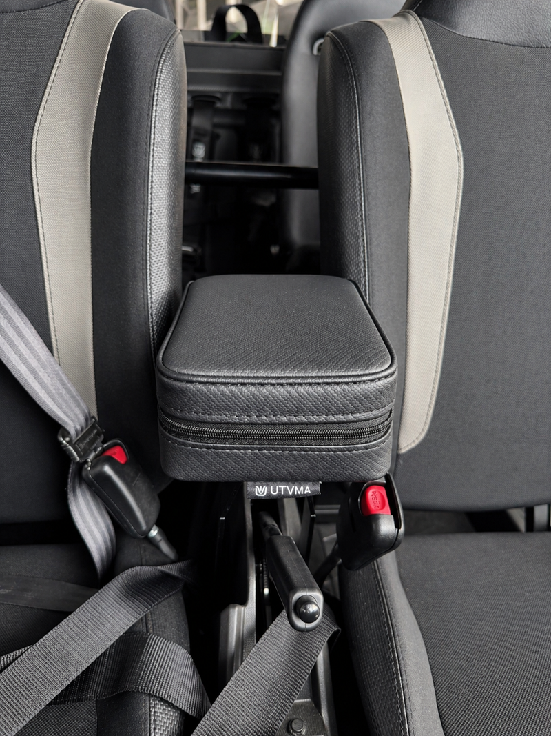 Load image into Gallery viewer, UTVMA Commander MAX Front or Rear Armrest with Bracket (2021+)
