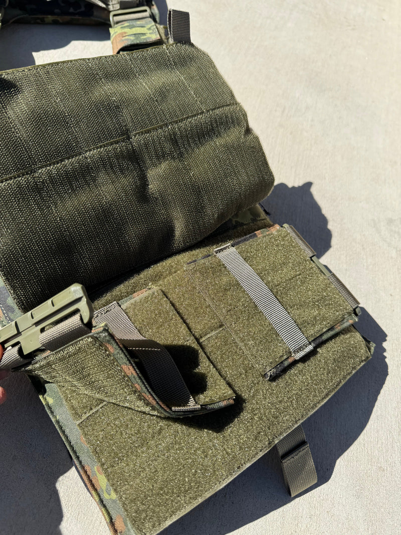 Load image into Gallery viewer, Redemption Tactical "CRUSADER 2.0"® V4 Vest
