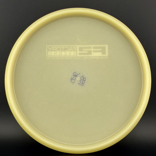 Glow Champion Classic Roc - Penned - F2