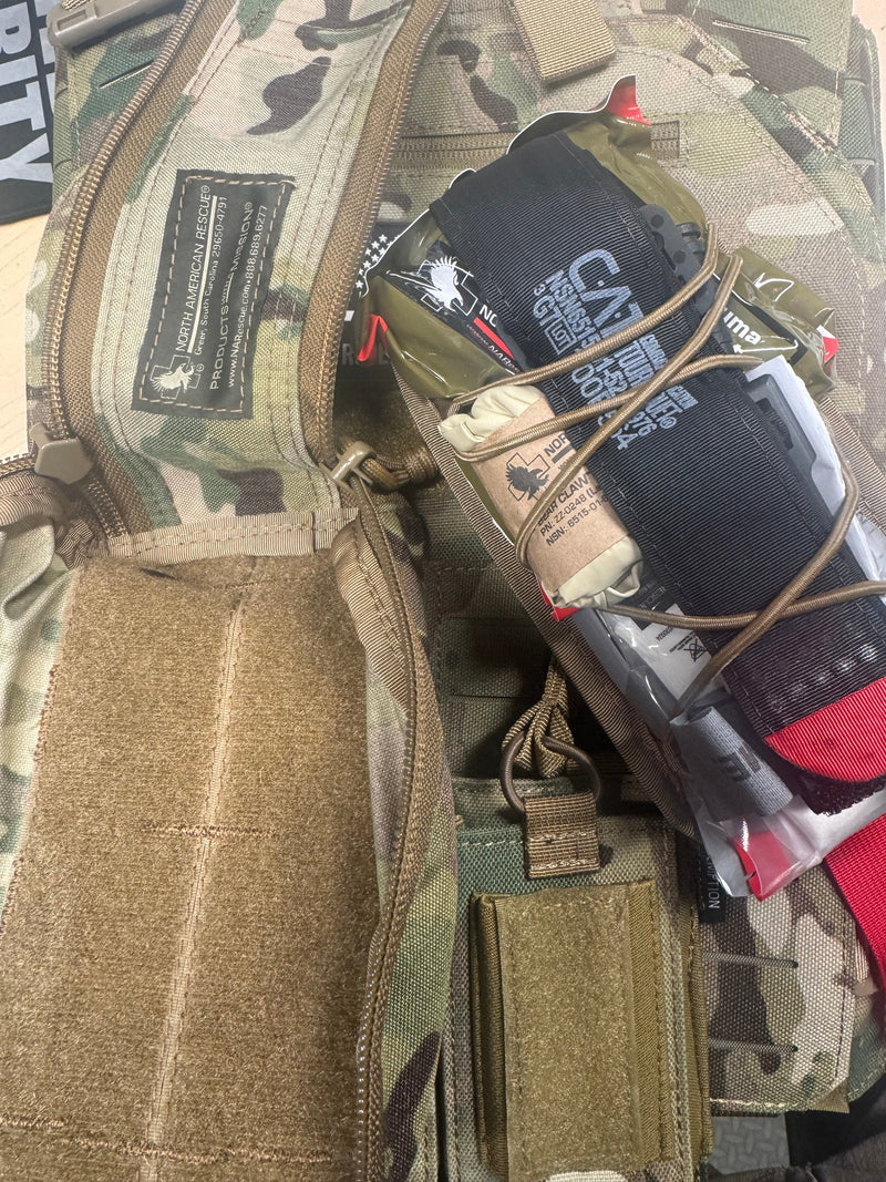 Load image into Gallery viewer, Redemption Tactical Crusader 2.0® l St. Michael FULL ARMOR KIT COMBO PACKAGE with Crusader 2.0 +IFAK Medical Kit + LEVEL IV  (2) 10x12 Front/Back Plates (2) 6x6 Side Plates (Level IV Ceramic)
