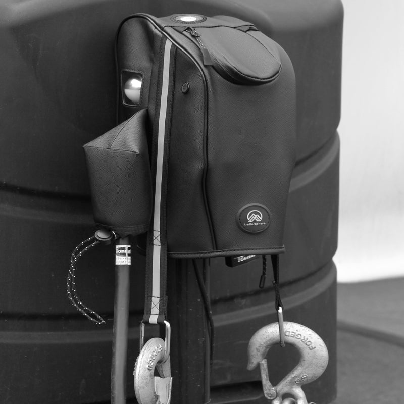 Load image into Gallery viewer, Clever Cover for Stromberg
