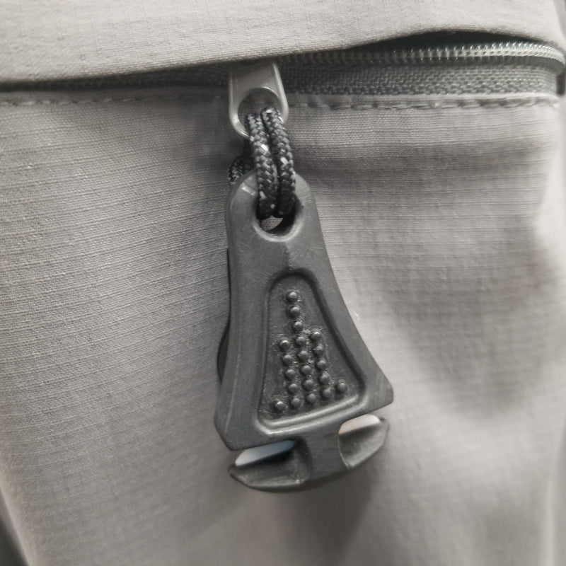 Load image into Gallery viewer, Line Cutterz Ceramic Blade Zipper Pull - Pink
