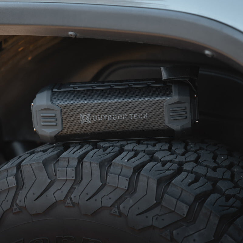 Load image into Gallery viewer, Bullfrog Rugged Bluetooth Speaker
