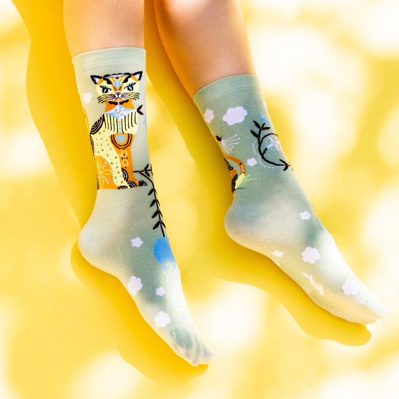 Load image into Gallery viewer, Cat &amp; Clouds
