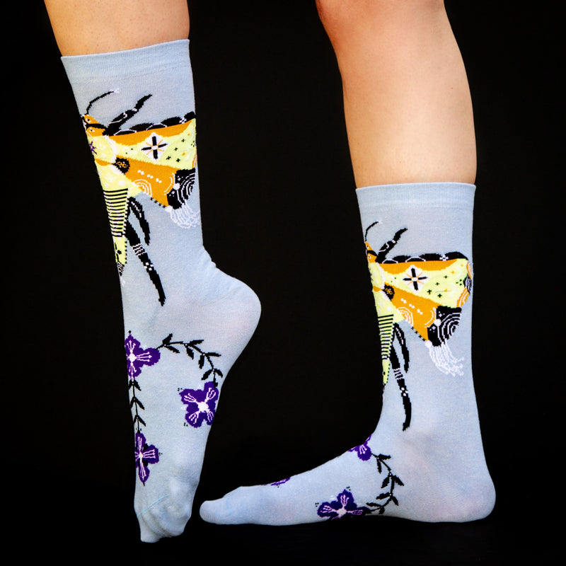 Load image into Gallery viewer, Bee &amp; Flowers
