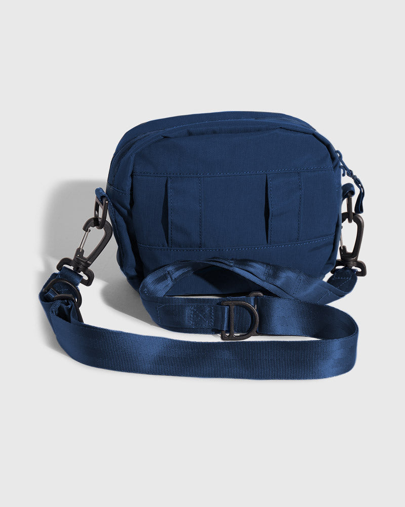 Load image into Gallery viewer, (Re)active™ 2L Convertible Crossbody
