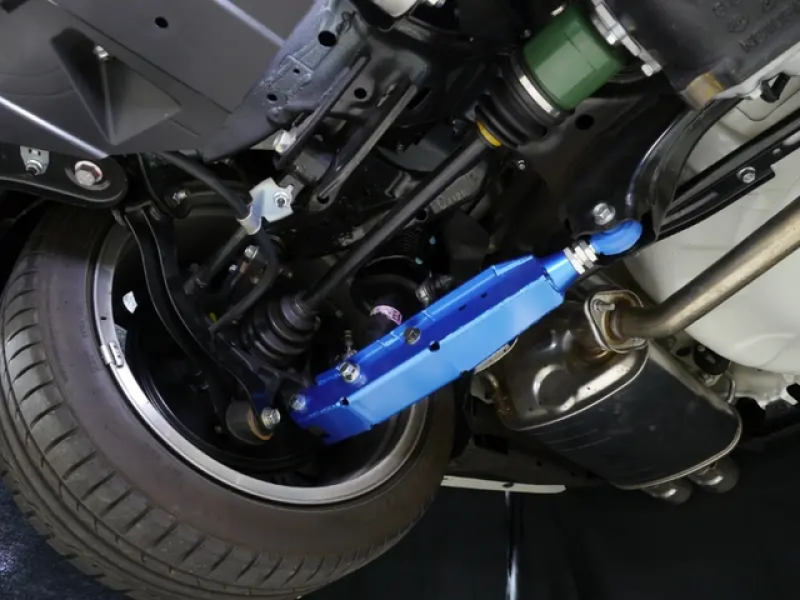Load image into Gallery viewer, Cusco 2022+ Subaru WRX / 2018+ Subaru Crosstrek Adjustable Rear Camber Control Arm Set
