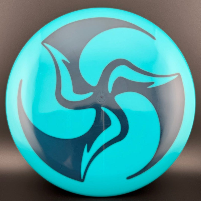 Load image into Gallery viewer, S-Line P2 - Official Huk Tri-Fly Dyed

