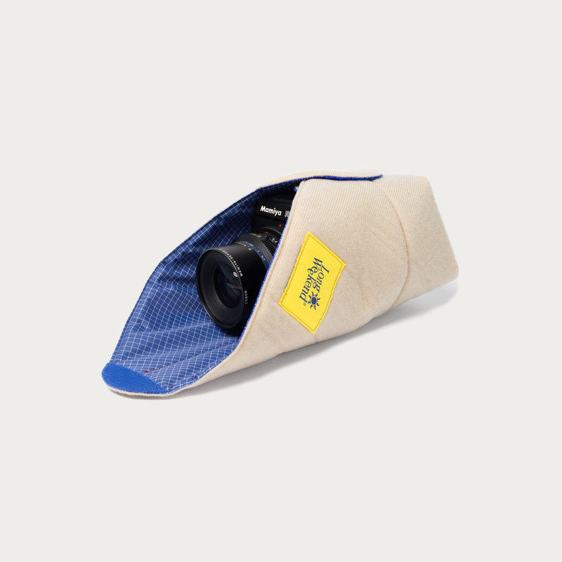 Load image into Gallery viewer, Padded Camera Wrap -16"x16" &amp; 19"x19"
